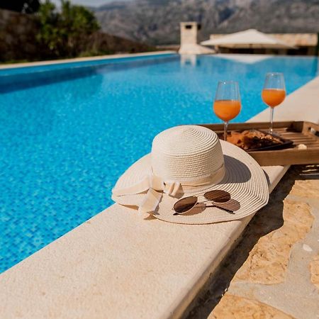 La Familia, Zadar, Vinjerac Villa ภายนอก รูปภาพ